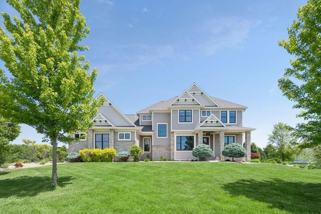 3767 Mayo Woodlands Road SW, Rochester, MN 55902