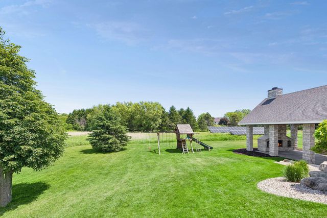 3767 Mayo Woodlands Road SW, Rochester, MN 55902