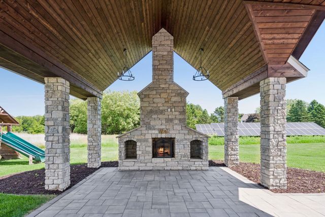 3767 Mayo Woodlands Road SW, Rochester, MN 55902