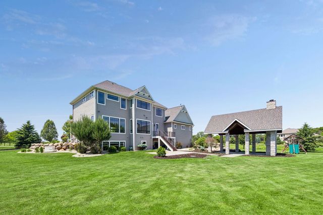 3767 Mayo Woodlands Road SW, Rochester, MN 55902