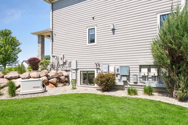 3767 Mayo Woodlands Road SW, Rochester, MN 55902