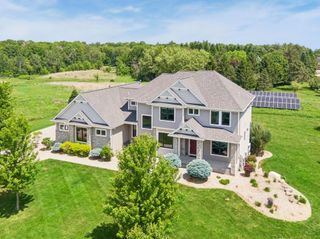 3767 Mayo Woodlands Road SW, Rochester, MN 55902