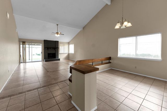16414 N Cross Drive, Houston, TX 77073