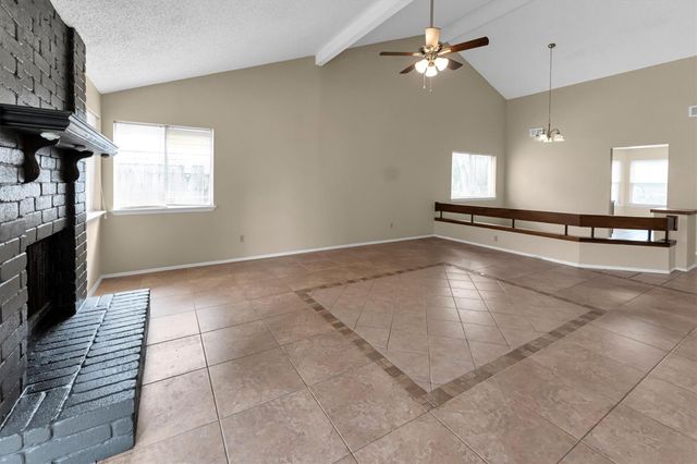 16414 N Cross Drive, Houston, TX 77073