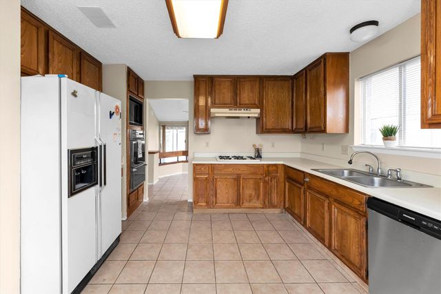 16414 N Cross Drive, Houston, TX 77073