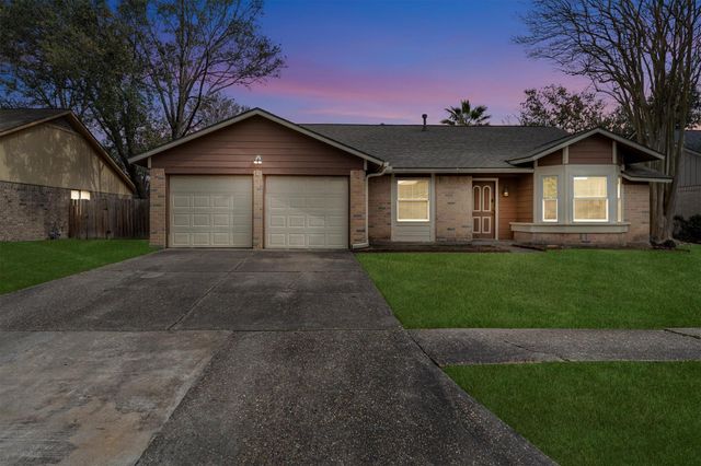 16414 N Cross Drive, Houston, TX 77073