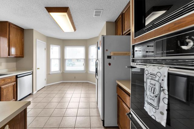 16414 N Cross Drive, Houston, TX 77073