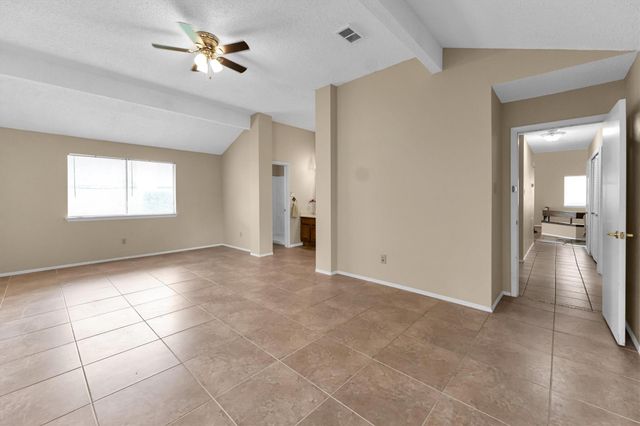 16414 N Cross Drive, Houston, TX 77073