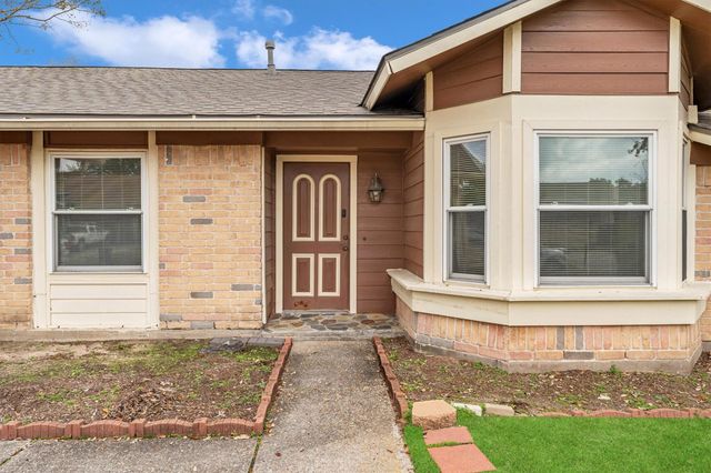 16414 N Cross Drive, Houston, TX 77073
