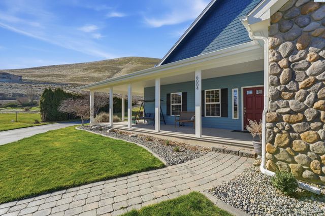6004 Glenbrook Loop, West Richland, WA 99353
