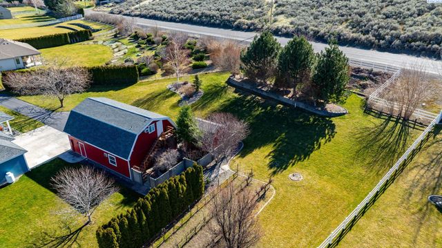 6004 Glenbrook Loop, West Richland, WA 99353