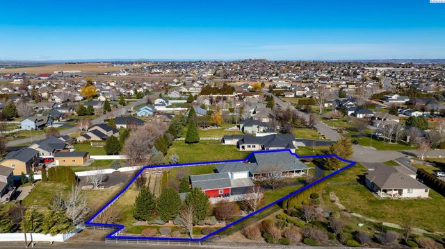 6004 Glenbrook Loop, West Richland, WA 99353