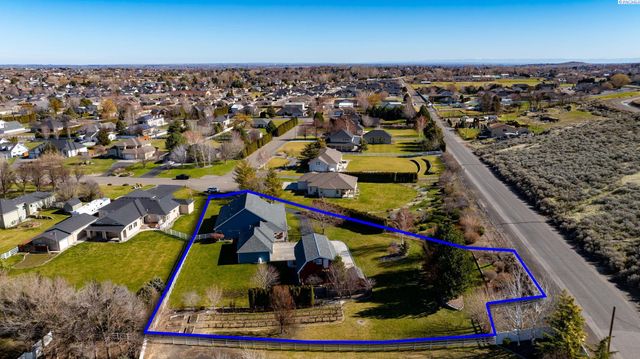 6004 Glenbrook Loop, West Richland, WA 99353