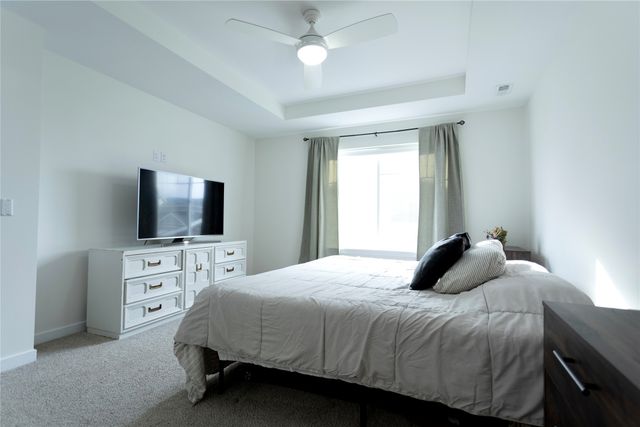 9144 Spring Crest Lane, West Des Moines, IA 50266