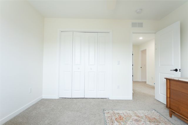 9144 Spring Crest Lane, West Des Moines, IA 50266