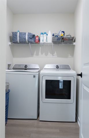 9144 Spring Crest Lane, West Des Moines, IA 50266