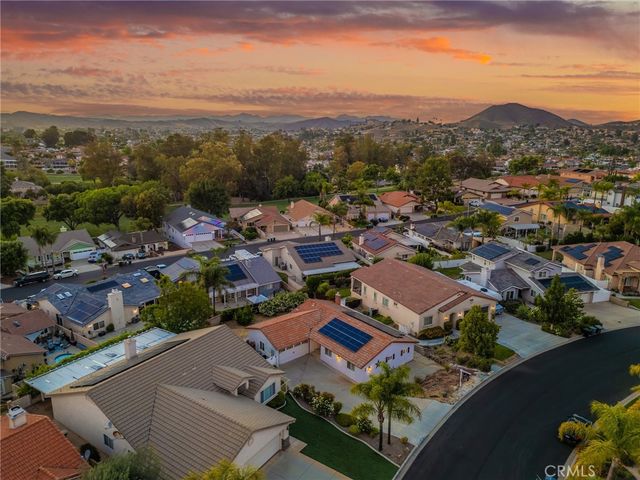 30265 Buck Tail Drive, Canyon Lake, CA 92587