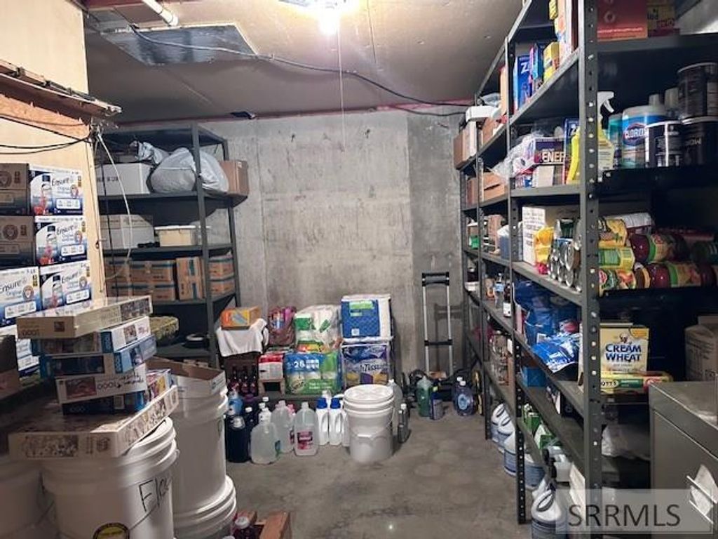 Image 19 of property listing at 370 S Amy Lane, Idaho Falls, ID 83401