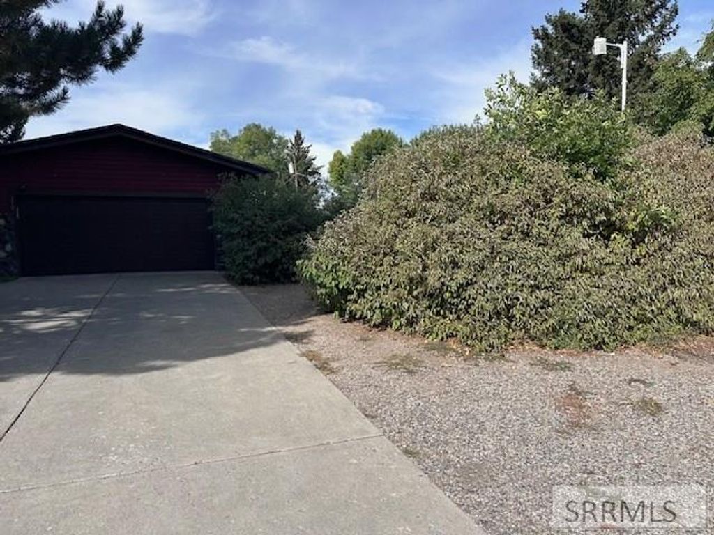Image 24 of property listing at 370 S Amy Lane, Idaho Falls, ID 83401