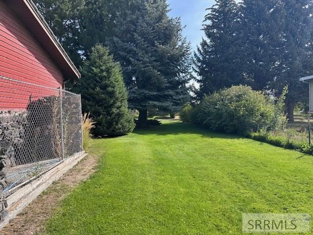 Image 31 of property listing at 370 S Amy Lane, Idaho Falls, ID 83401