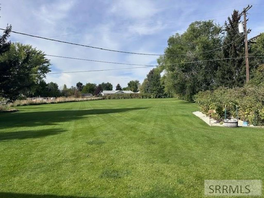 Image 33 of property listing at 370 S Amy Lane, Idaho Falls, ID 83401