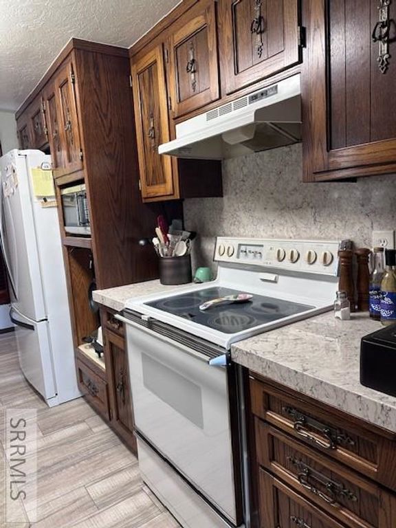 Image 5 of property listing at 370 S Amy Lane, Idaho Falls, ID 83401