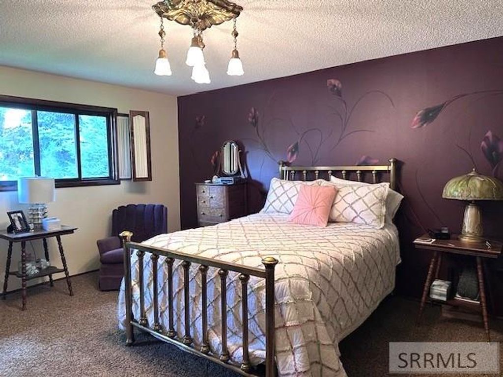 Image 9 of property listing at 370 S Amy Lane, Idaho Falls, ID 83401