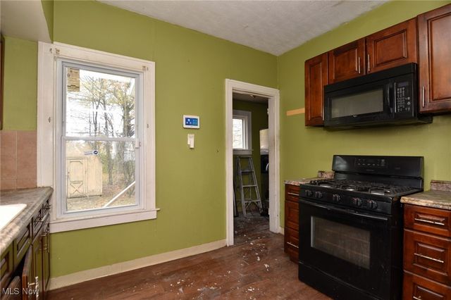 1547 E 173rd Street, Cleveland, OH 44110