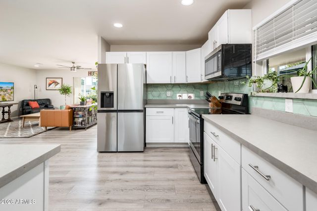3006 E CYPRESS Street, Phoenix, AZ 85008