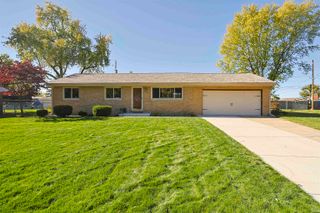50595 Lennox Avenue, South Bend, IN 46637