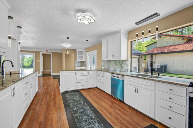 16406 Brook Forest Drive, Houston, TX 77059