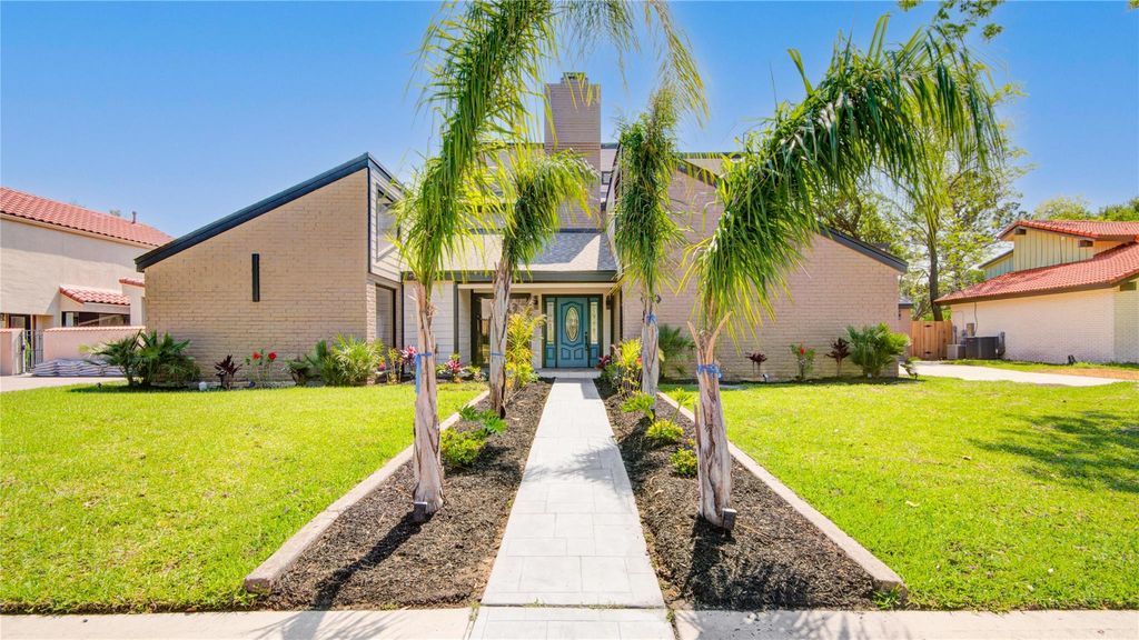 16406 Brook Forest Drive, Houston, TX 77059