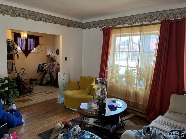 5430 Partridge Avenue, St Louis, MO 63120