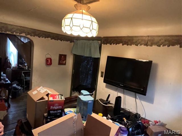 5430 Partridge Avenue, St Louis, MO 63120