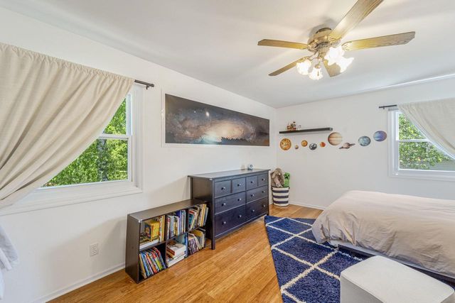 720 W Clovernook LANE, Glendale, WI 53217