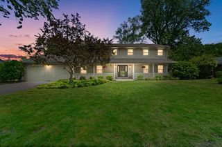 720 W Clovernook LANE, Glendale, WI 53217