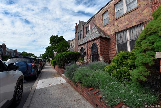 30-41 89th Street, East Elmhurst, NY 11369
