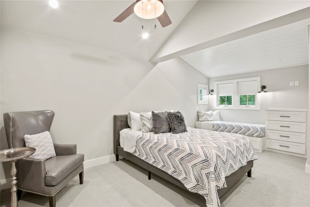 65 Hillcrest Drive, Tool, TX 75143