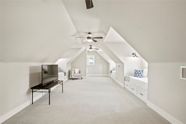 65 Hillcrest Drive, Tool, TX 75143