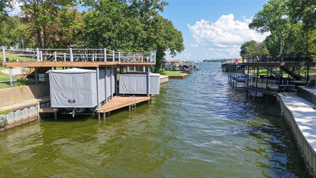 65 Hillcrest Drive, Tool, TX 75143