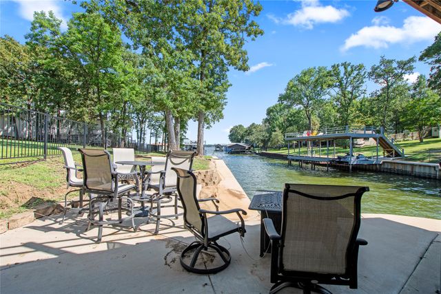 65 Hillcrest Drive, Tool, TX 75143