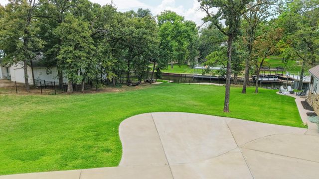 65 Hillcrest Drive, Tool, TX 75143