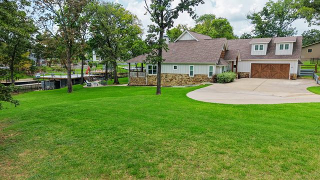 65 Hillcrest Drive, Tool, TX 75143