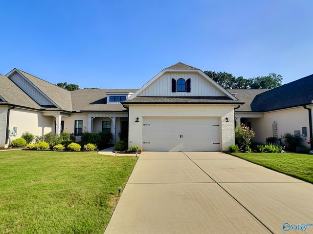 458 Raleigh Elm Drive, Huntsville, AL 35824