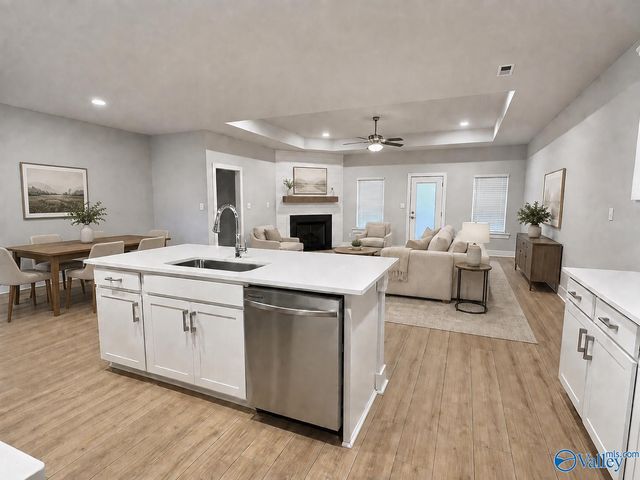 458 Raleigh Elm Drive, Huntsville, AL 35824