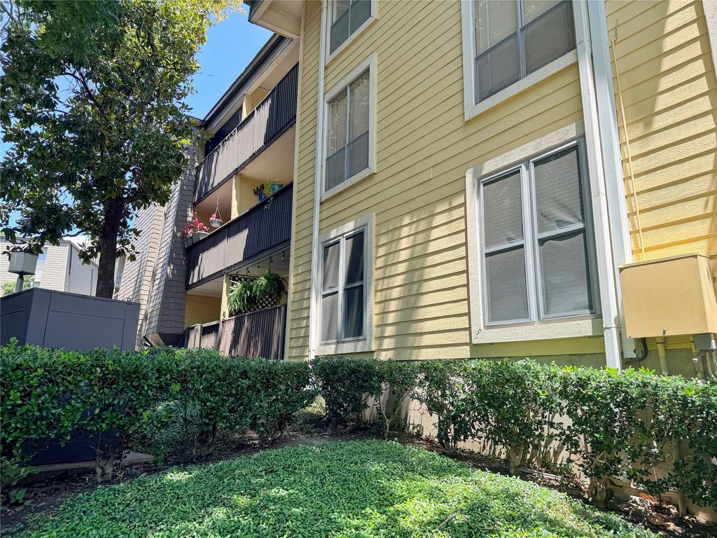 4845 Cedar Springs Road 170, Dallas, TX 75219