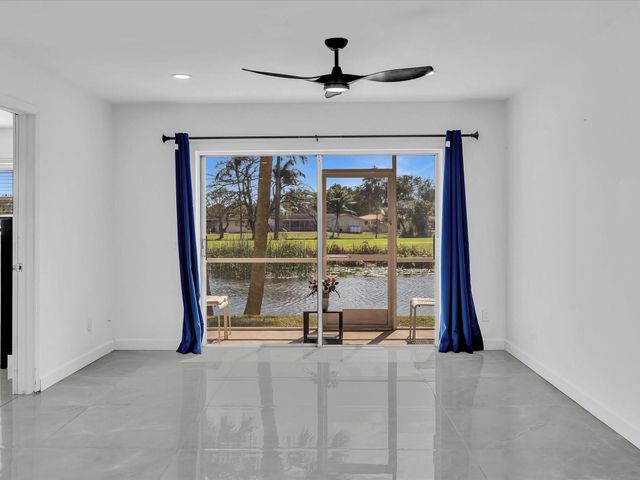 2451 SW 82nd Avenue 108, Davie, FL 33324