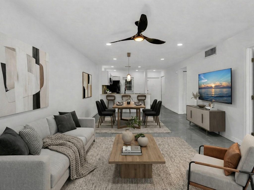 2451 SW 82nd Avenue 108, Davie, FL 33324
