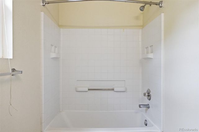 10598 Forester Place, Longmont, CO 80504