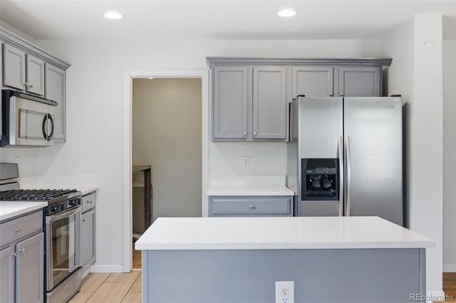 10598 Forester Place, Longmont, CO 80504